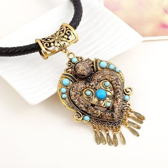 Boho Tassel and Heart Turquoise Pendant - Picture 5 of 12